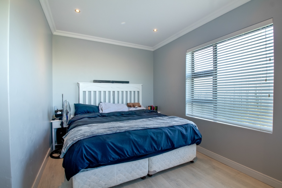 4 Bedroom Property for Sale in Hartenbos Landgoed Western Cape